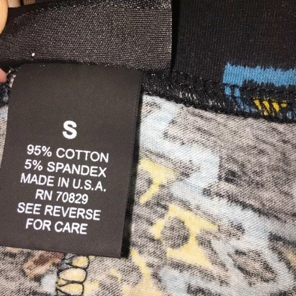 Women’s Rue 21 Tribal Pattern Skater Skirt Size S - Picture 5 of 6